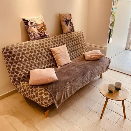 Large 2 - Garden, Pool & Tennis Apartamento Saint-Raphaël
